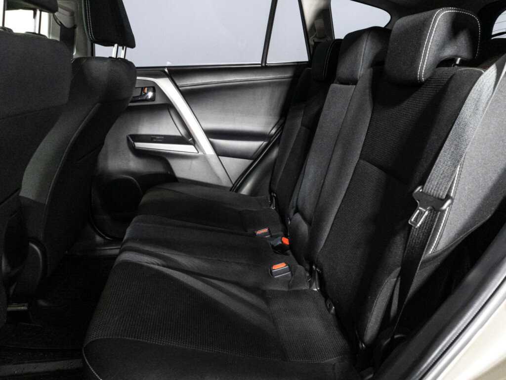 Купить Toyota RAV4, 2015, 76 173 км, фото №10