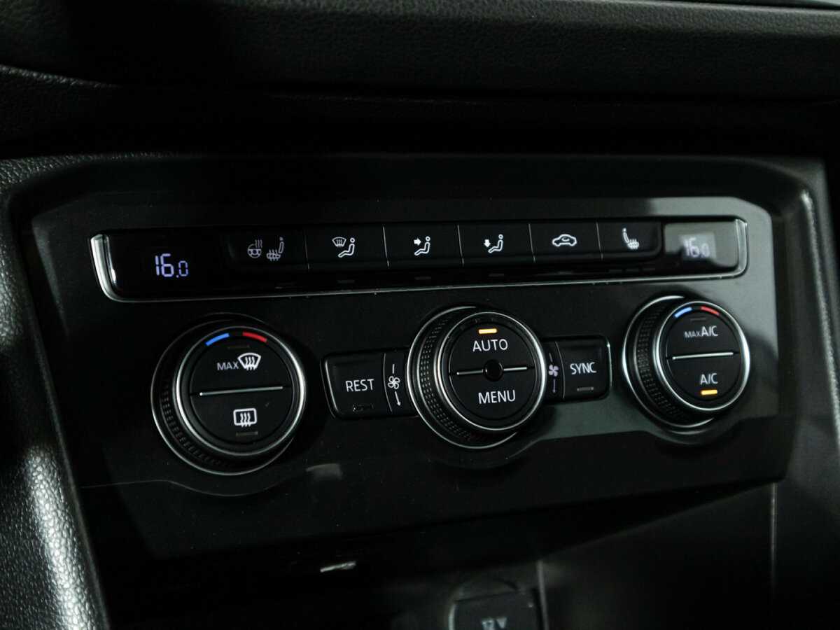 Купить Volkswagen Tiguan, 2018, 87 650 км, фото №17