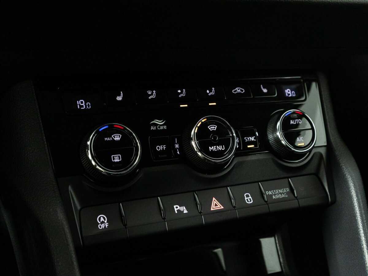 Купить Skoda Karoq, 2020, 150 850 км, фото №18