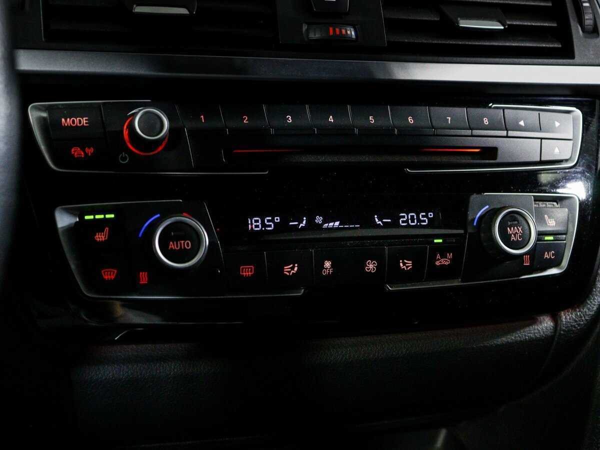 Купить BMW 3 серии 318i, 2015, 141 822 км, фото №19