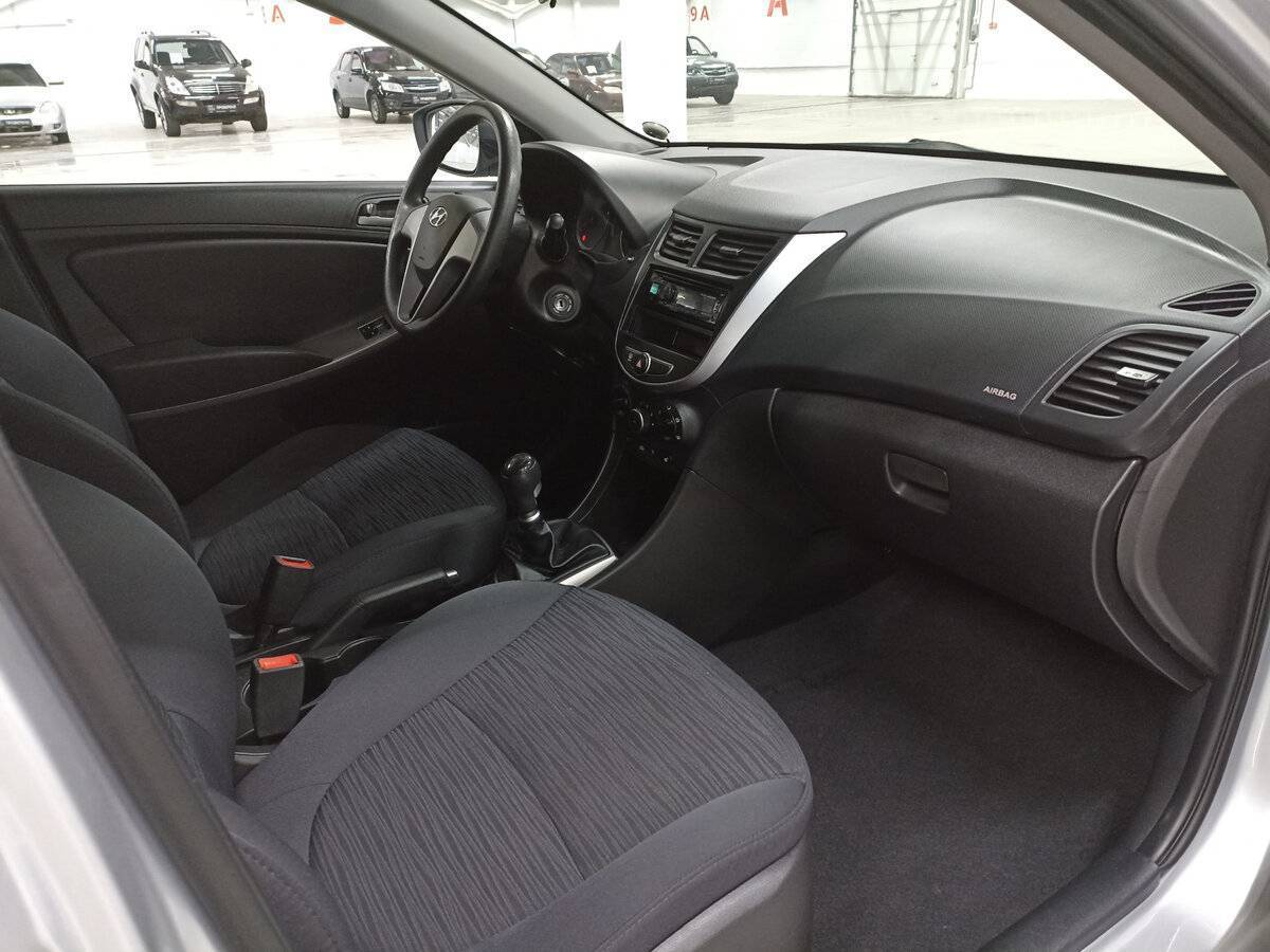 Купить Hyundai Solaris, 2016, 80 397 км, фото №11