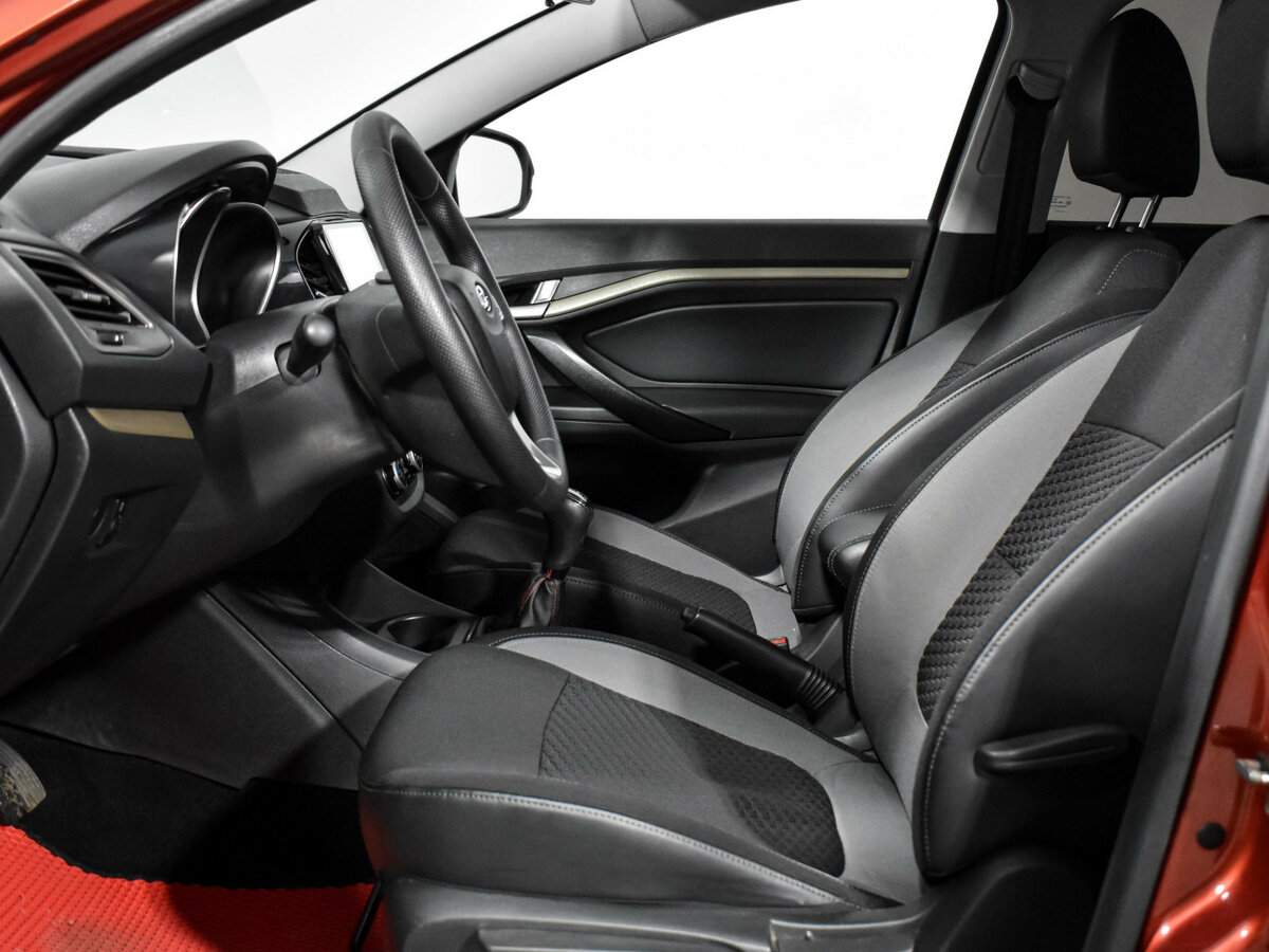 Купить Lada (ВАЗ) Vesta SW, 2018, 106 395 км, фото №10