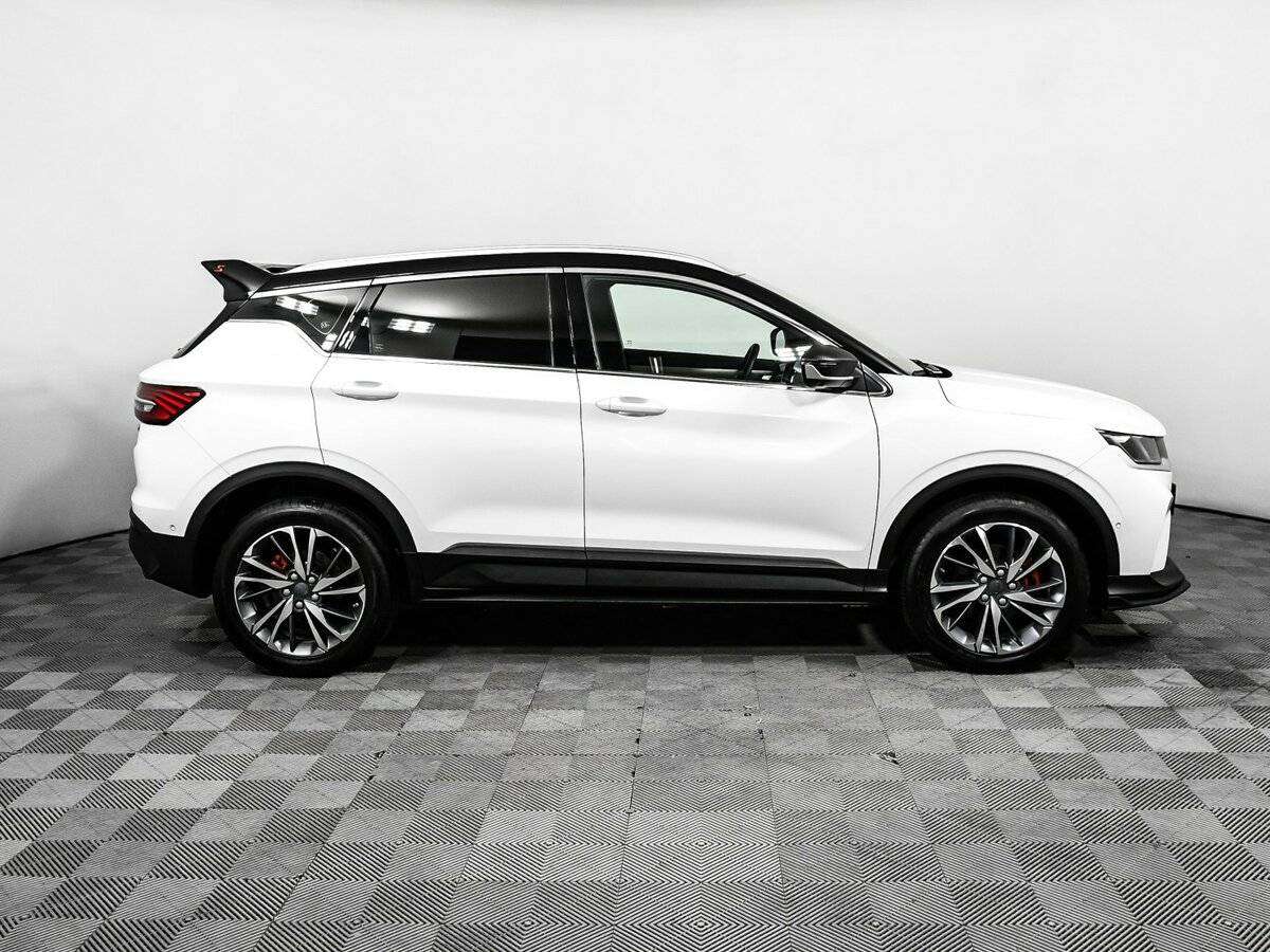 Купить Geely Coolray, 2023, 10 662 км, фото №4