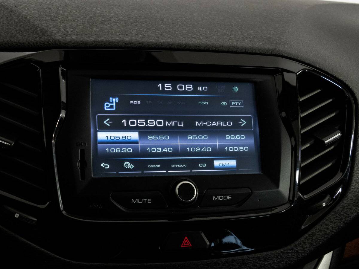 Купить Lada (ВАЗ) Vesta SW Cross, 2019, 99 843 км, фото №15