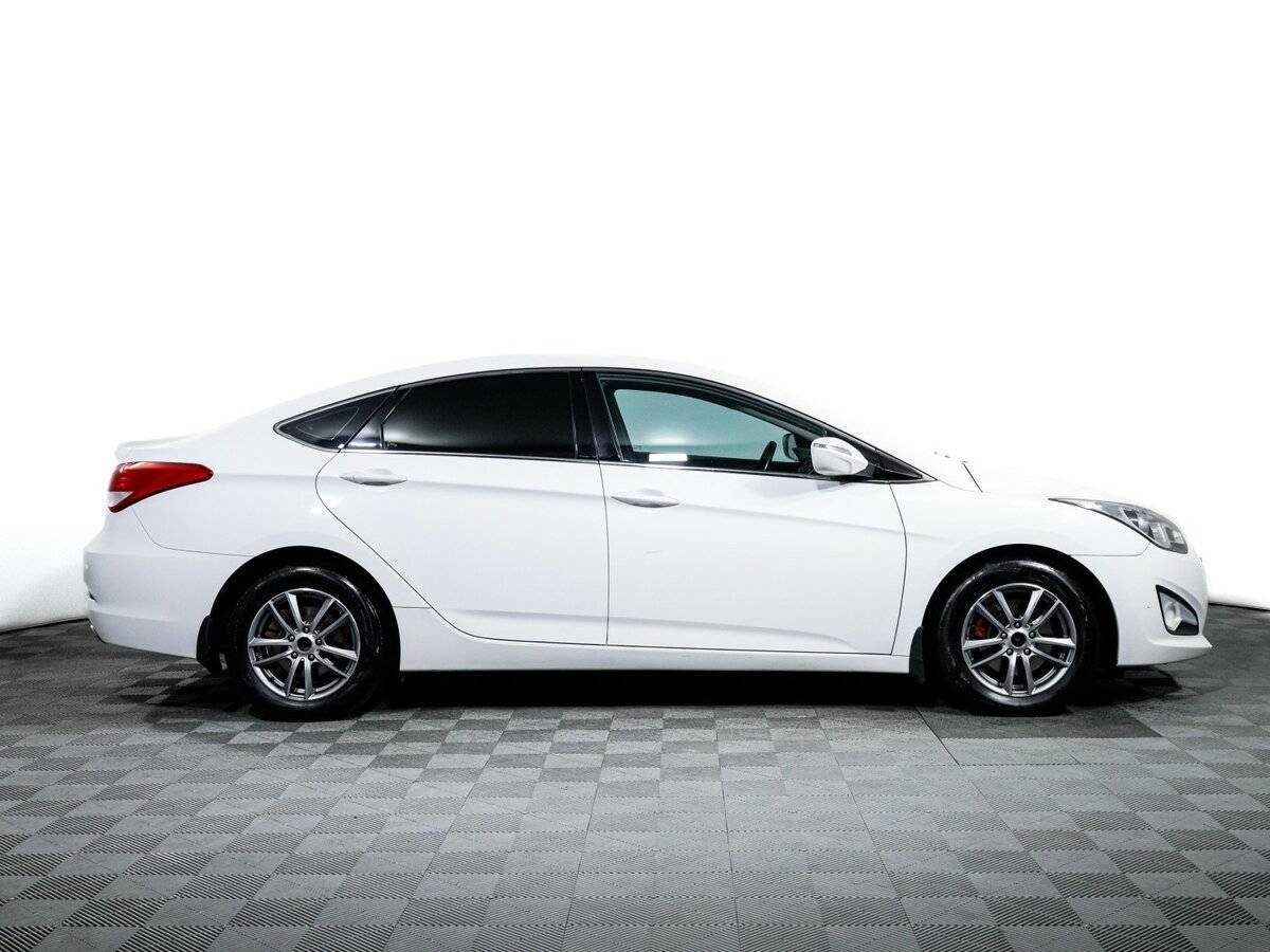 Купить Hyundai i40, 2013, 270 808 км, фото №4