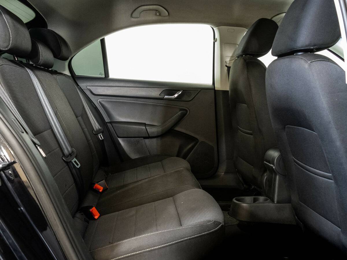 Купить Skoda Rapid, 2015, 150 162 км, фото №14