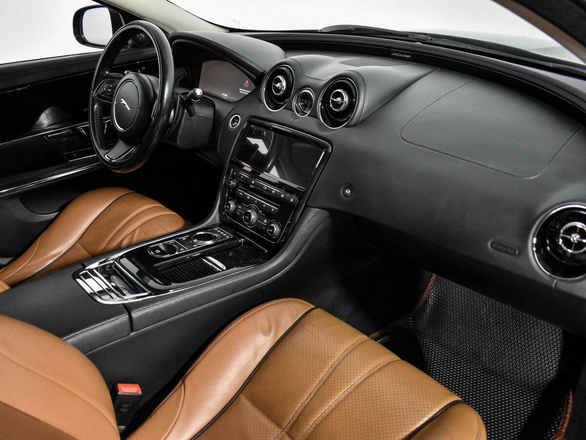 Купить Jaguar XJ Long, 2016, 151 000 км, фото №15