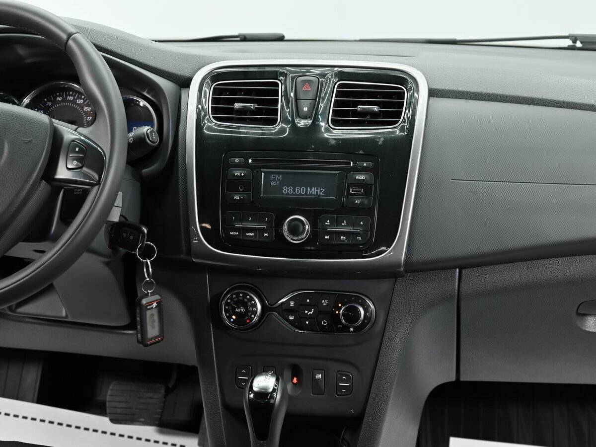 Купить Renault Sandero, 2016, 133 000 км, фото №9