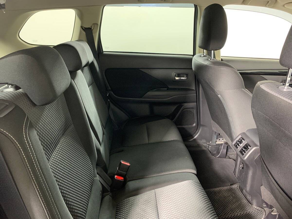 Купить Mitsubishi Outlander, 2019, 126 860 км, фото №17