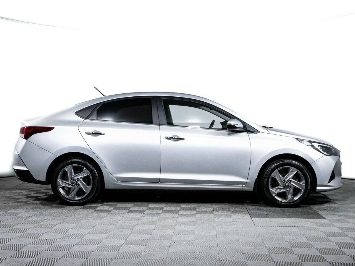 Купить Hyundai Solaris, 2020, 79 297 км, фото №4