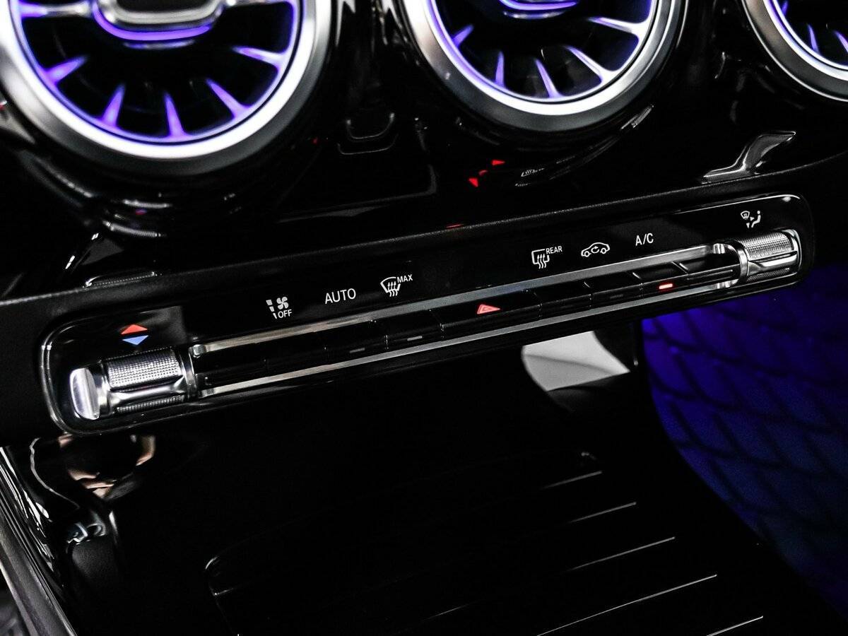 Купить Mercedes-Benz CLA 200, 2019, 90 900 км, фото №19