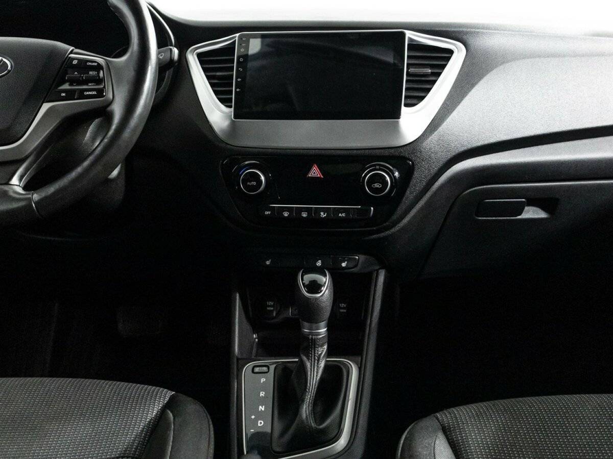 Купить Hyundai Solaris, 2018, 152 848 км, фото №14