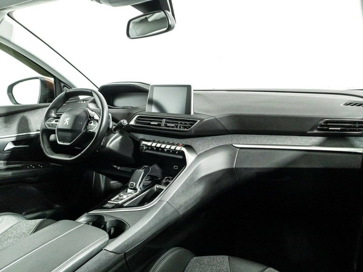 Купить Peugeot 3008, 2017, 101 108 км, фото №9
