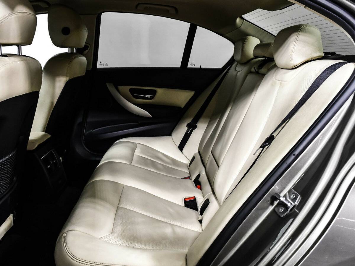 Купить BMW 3 серии 318i, 2015, 105 980 км, фото №13