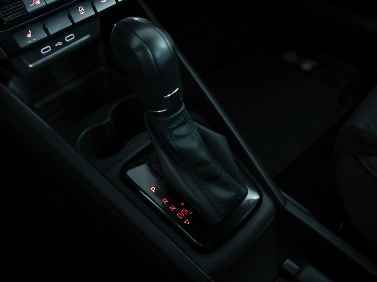 Купить Volkswagen Polo VI, 2021, 107 504 км, фото №17