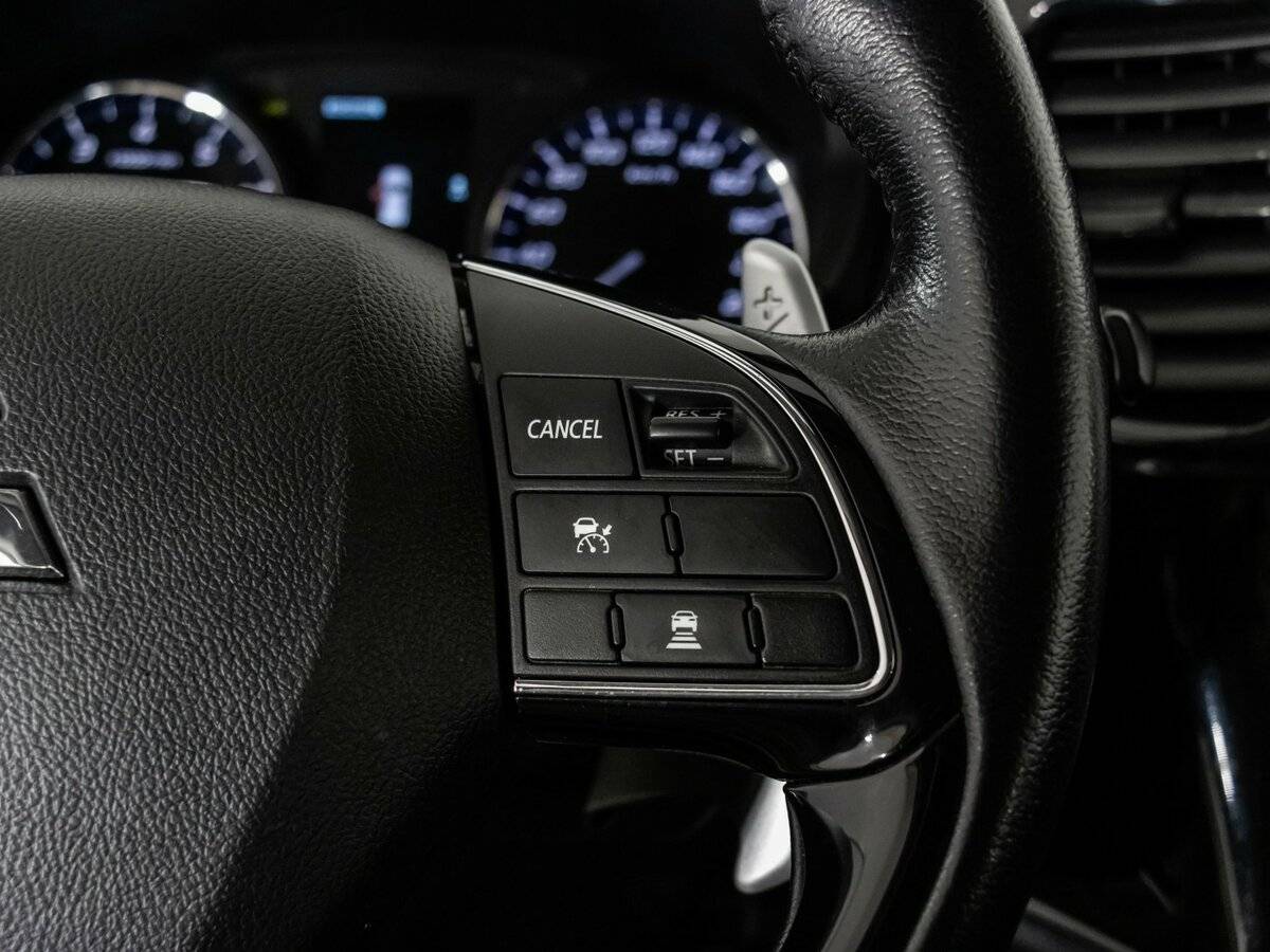 Купить Mitsubishi Outlander III Рестайлинг 2, 2017, 191 296 км, фото №10