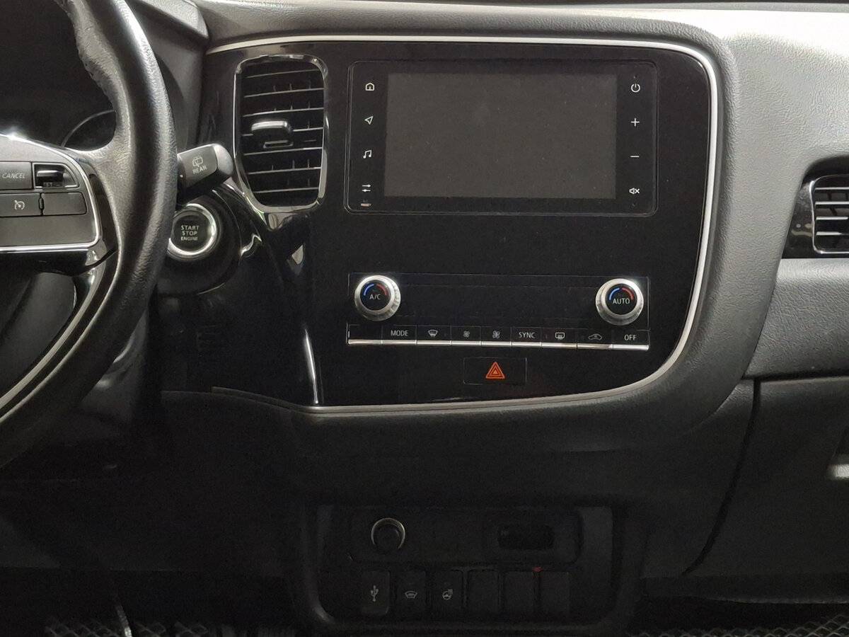 Купить Mitsubishi Outlander III Рестайлинг 3, 2020, 121 303 км, фото №15