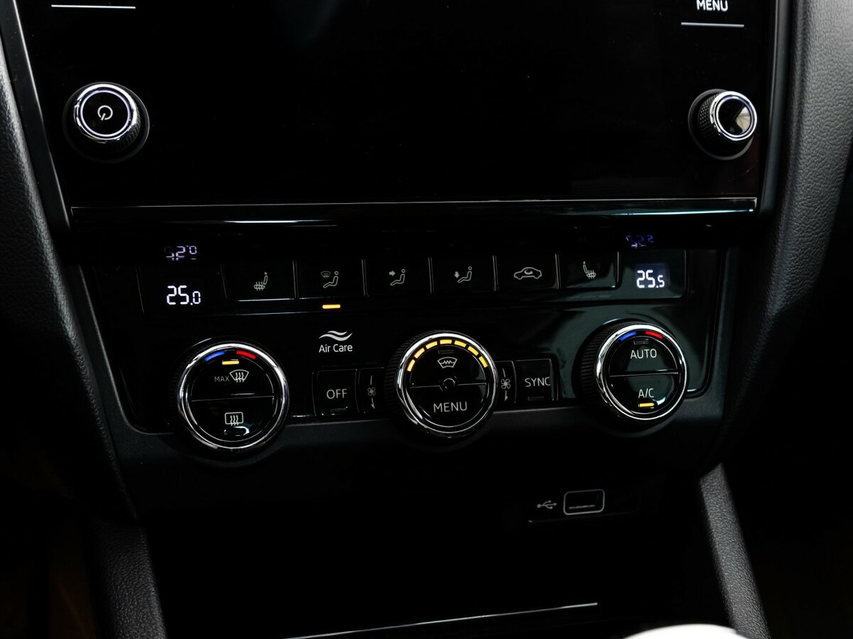 Купить Skoda Octavia III (A7) Рестайлинг, 2019, 156 195 км, фото №11