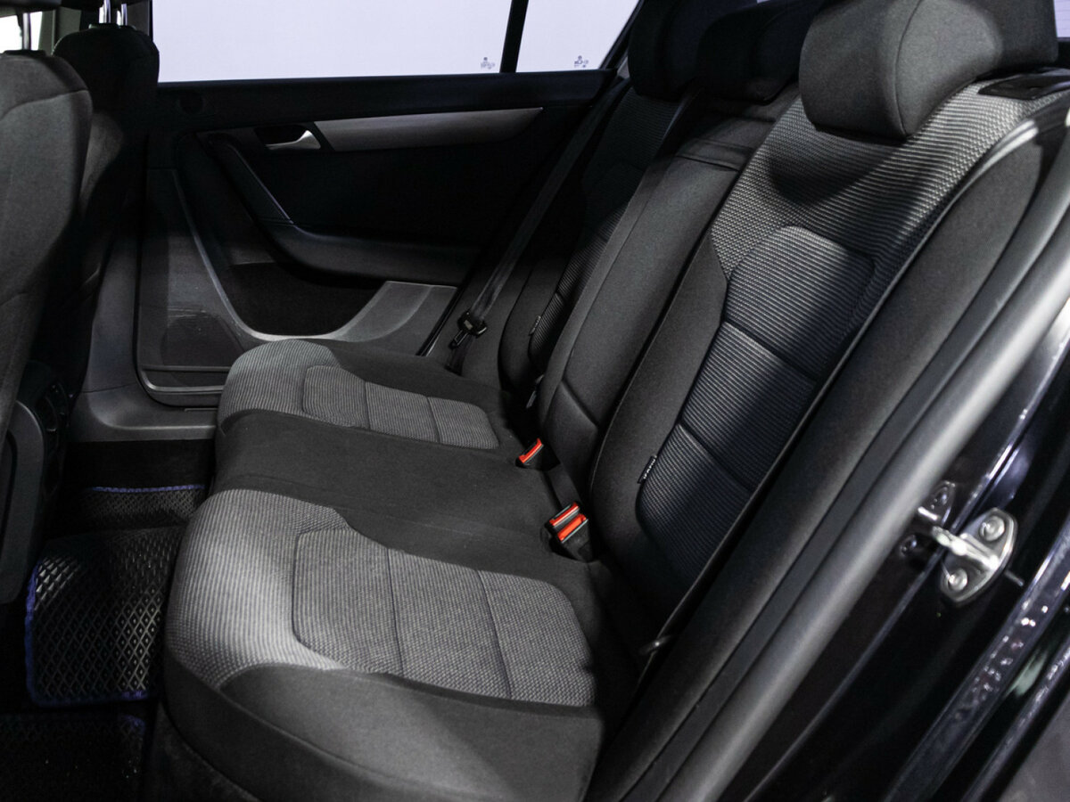 Купить Volkswagen Passat B7, 2012, 230 000 км, фото №9