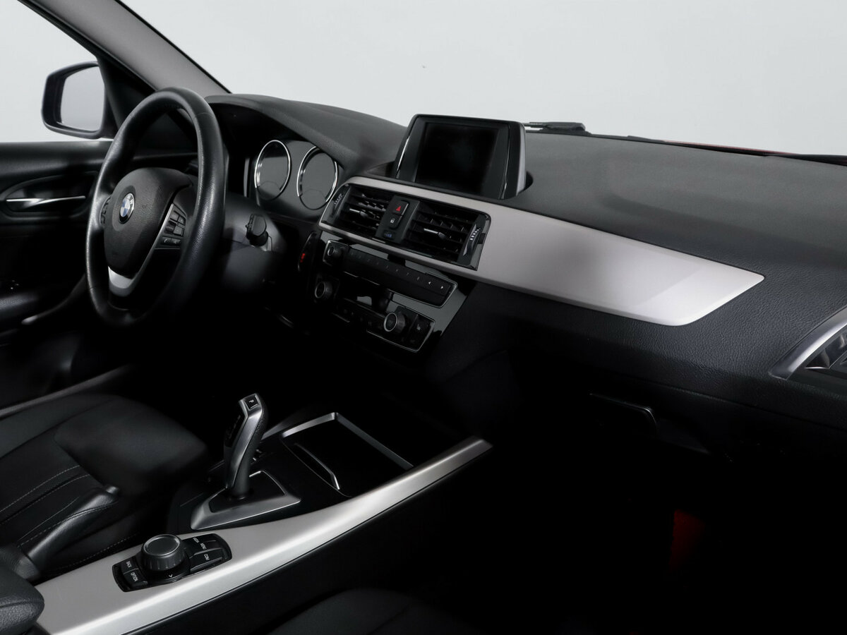 Купить BMW 1 серии 118i II (F20/F21) Рестайлинг 2, 2018, 100 500 км, фото №9