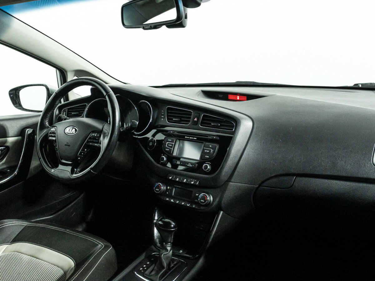 Купить Kia Ceed II, 2015, 161 828 км, фото №9