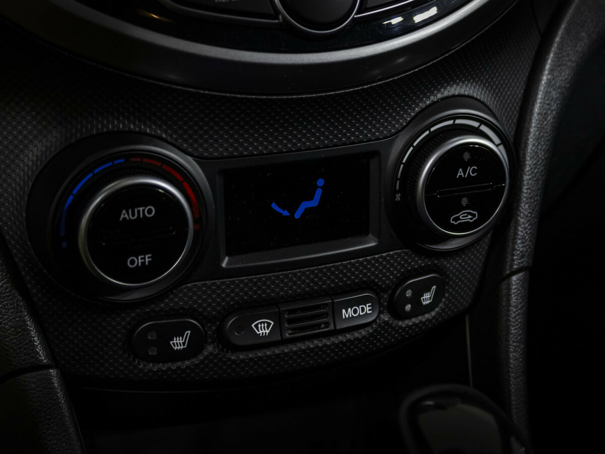 Купить Hyundai Solaris I Рестайлинг, 2015, 70 180 км, фото №14