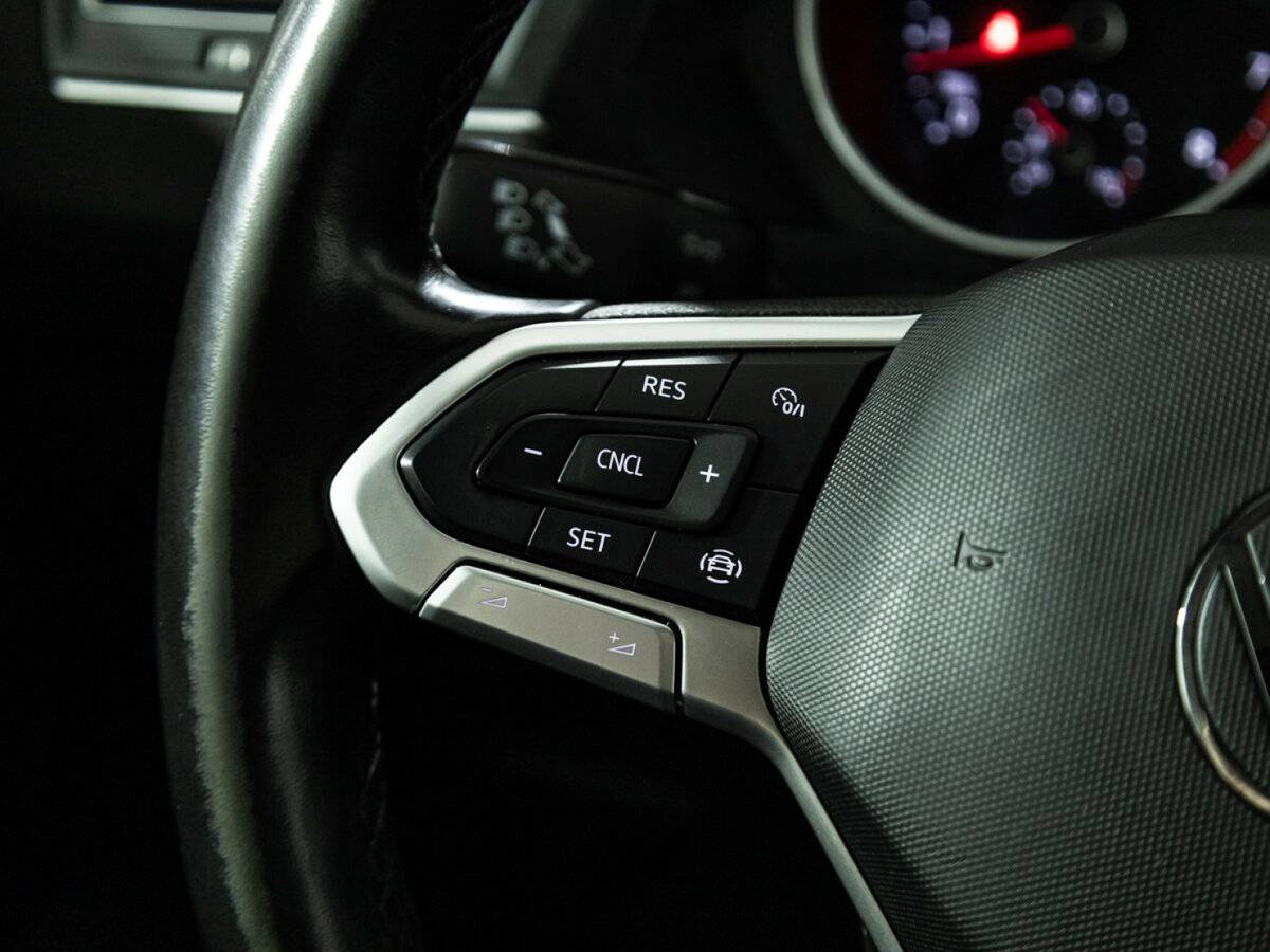 Купить Volkswagen Tiguan II Рестайлинг, 2021, 94 592 км, фото №18