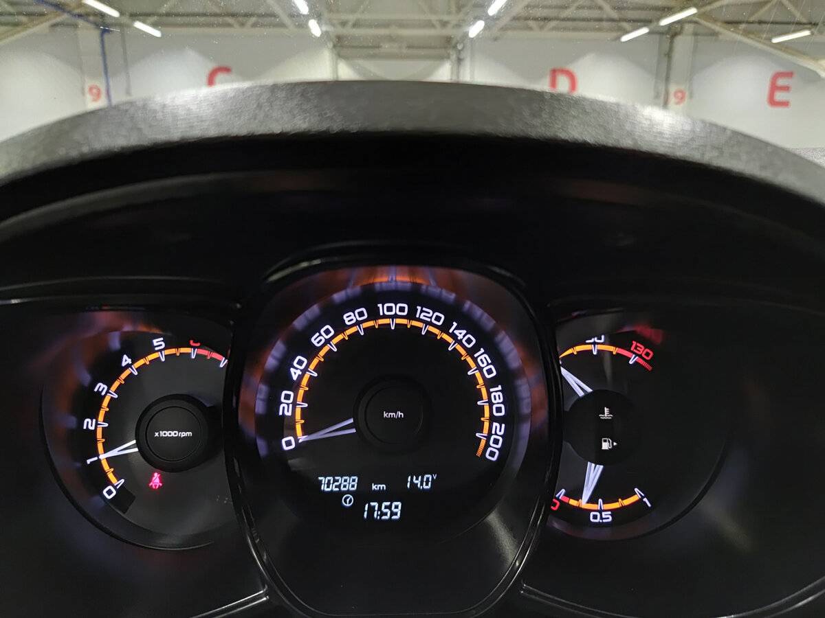 Купить Lada (ВАЗ) Vesta I, 2020, 70 290 км, фото №13