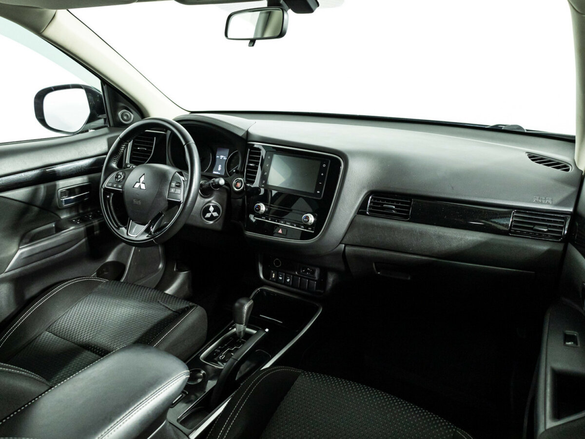 Купить Mitsubishi Outlander III Рестайлинг 3, 2020, 98 696 км, фото №8