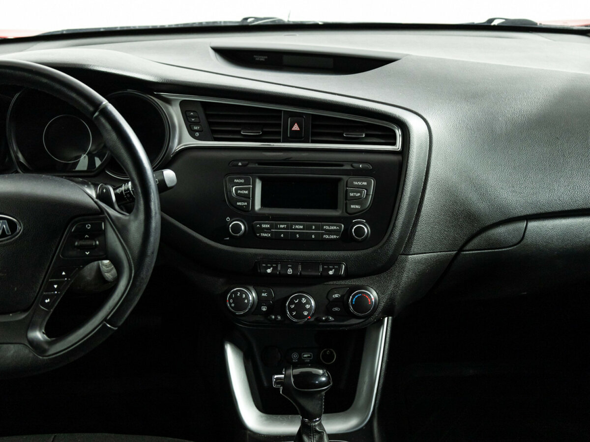 Купить Kia Ceed II Рестайлинг, 2016, 65 800 км, фото №14